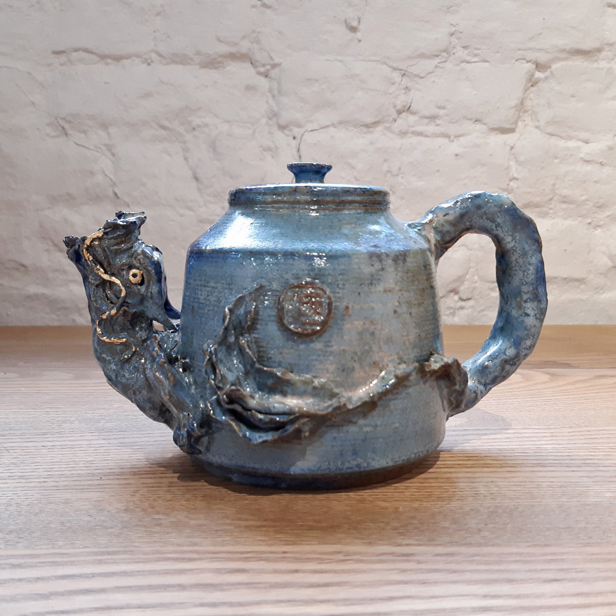 Dragon's Breath Teapot by Jacob Chan – Bluecoat Display Centre
